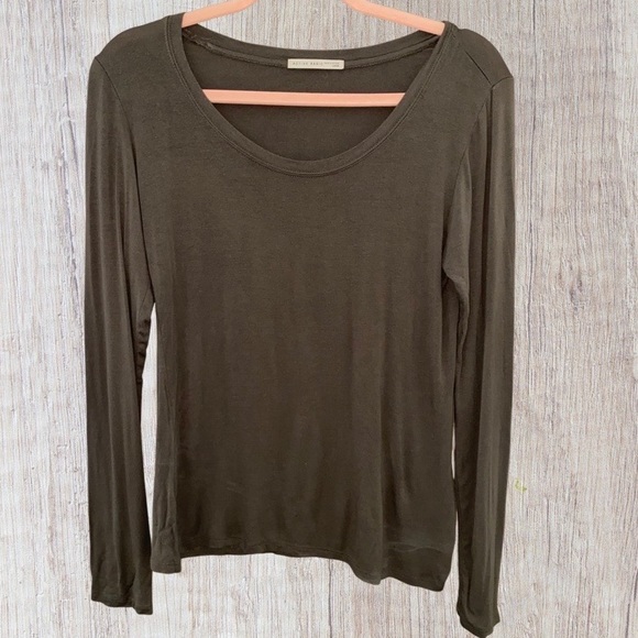 Active Basic Long sleeve Tee - L - Picture 1 of 3